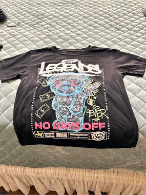 Legend Graphic T-Shirt Black & White Size Medium bundle of 2